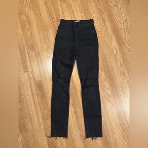 Madewell Black Distressed Curvy Skinny Jeans